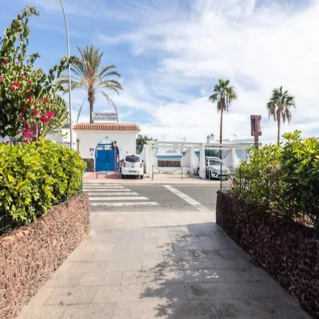 Floral - Large Private Terrace With Pool Apartment